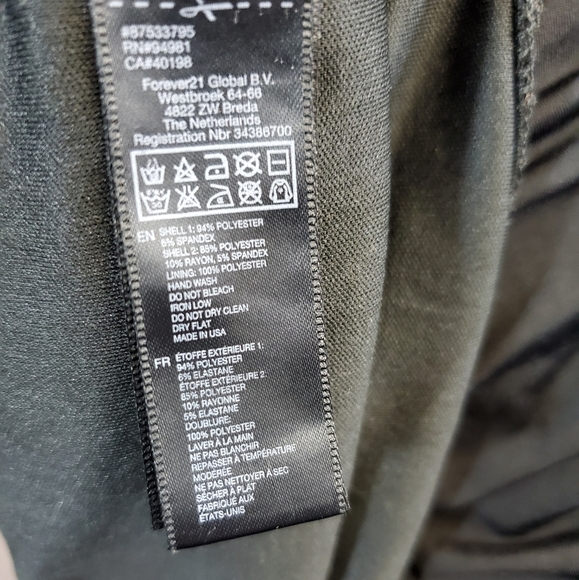 Forever 21 fitted black dress - Picture 4 of 4